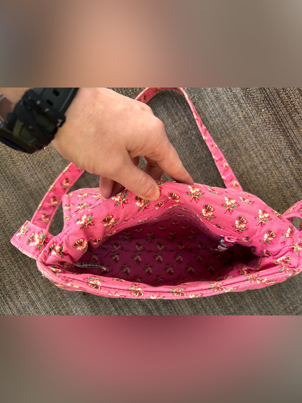 Quilted Pink Floral Crossbody Bag - Picture 3 of 5